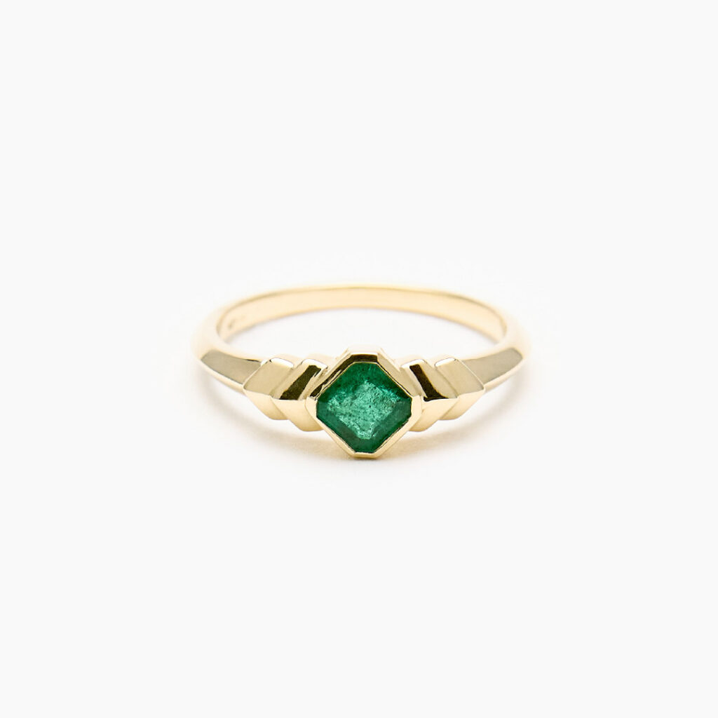 Angus Ring