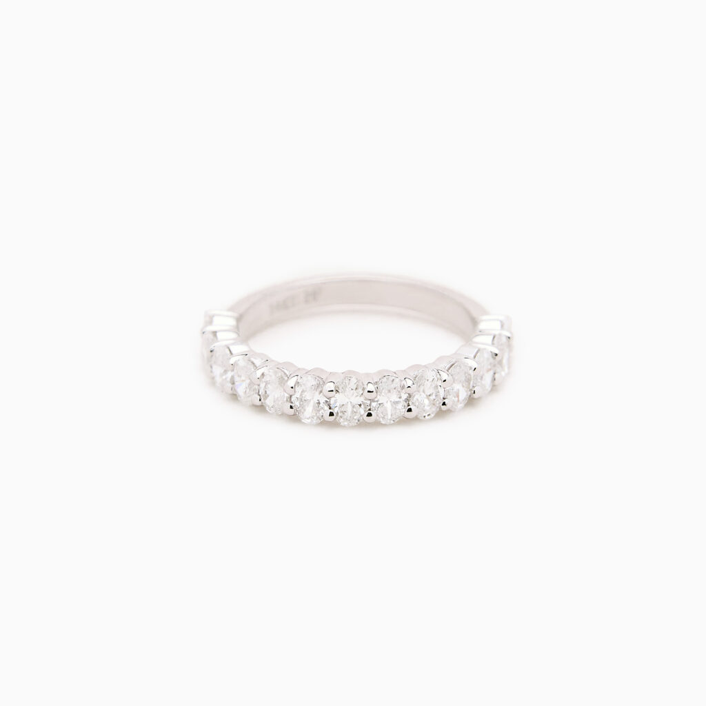 Elvira Ring